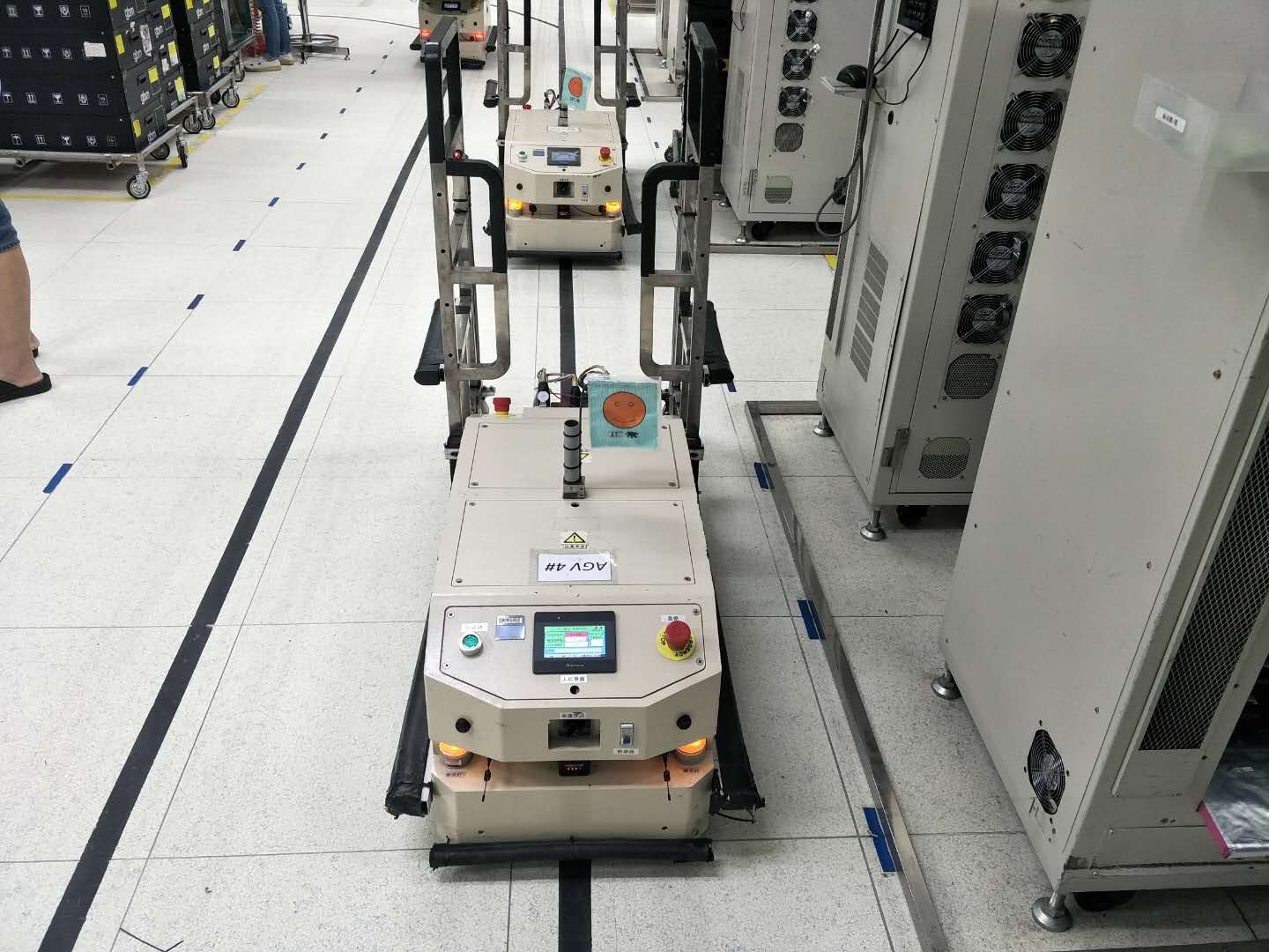 仓储式AGV
